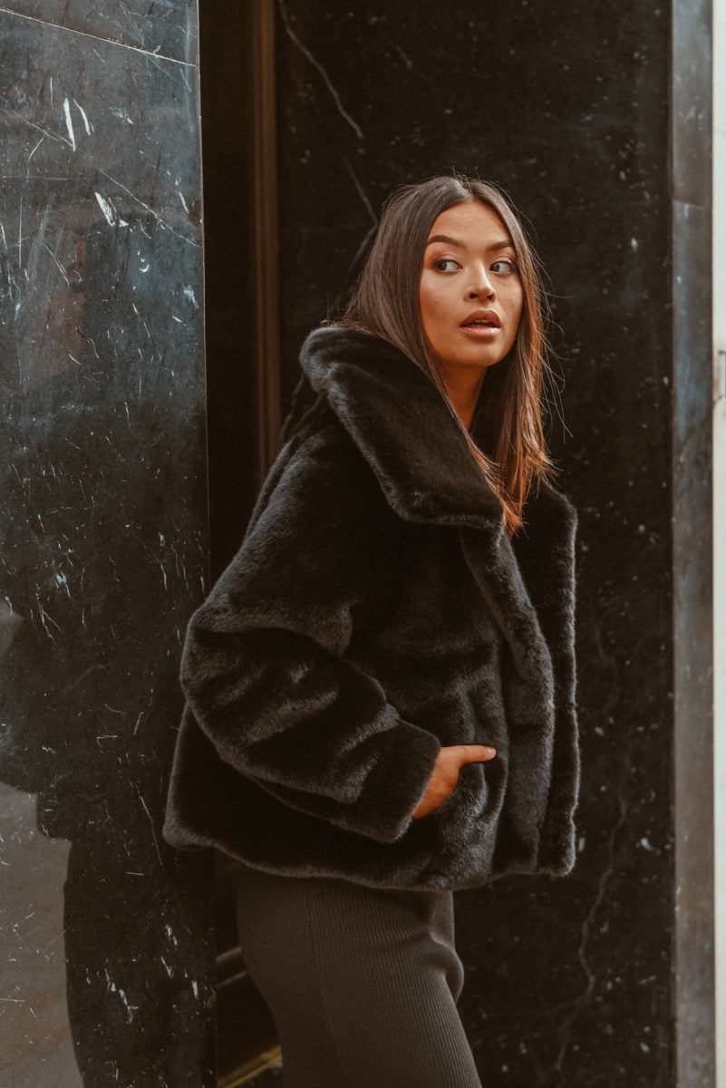 Black Cropped Faux Fur Coat – Jane & Tash Bespoke
